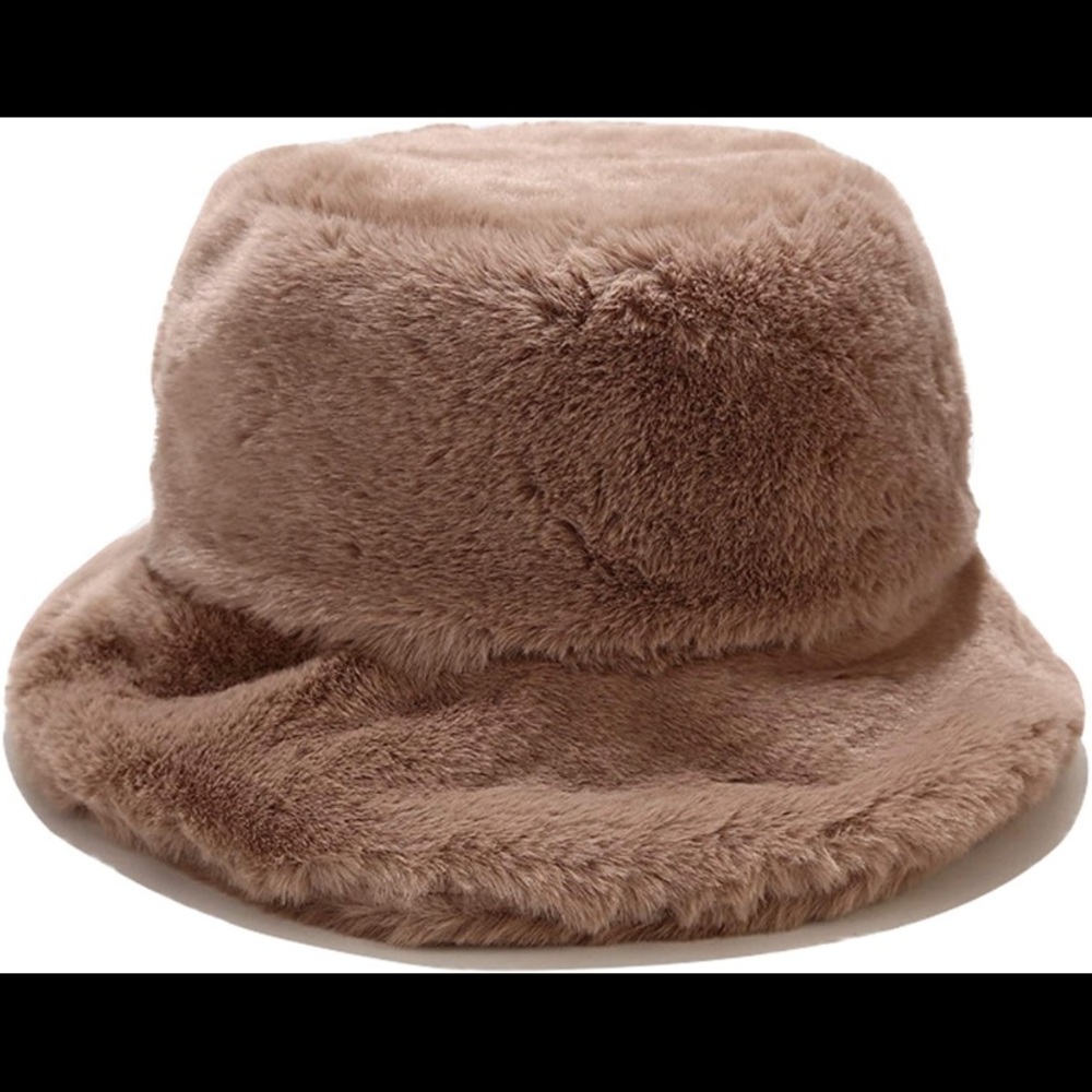 Faux fur boutique bucket hat khaki